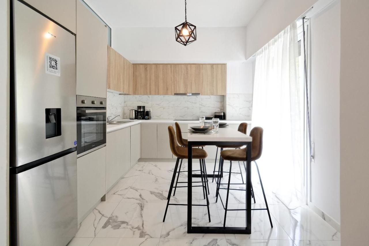 Elegant Big Apartment In Athens Center With Balcony エクステリア 写真